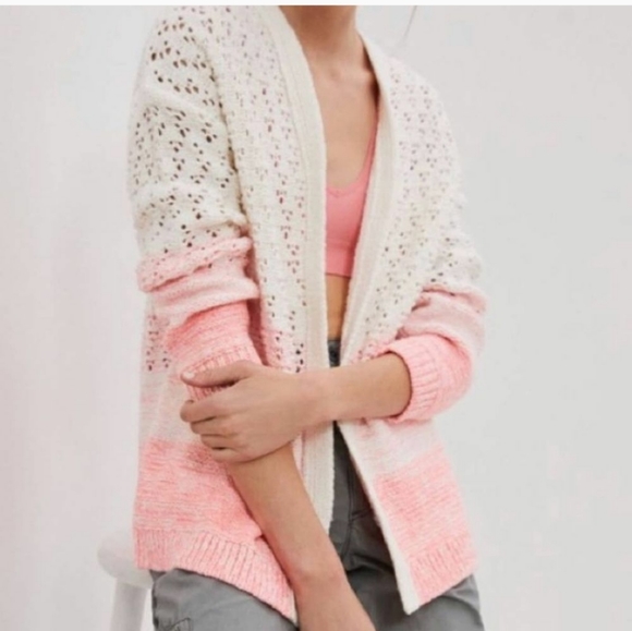 Anthropologie Sweaters - Anthropologie Faustia Ombre White &  Pink  Knit Cardigan size XL